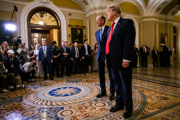 Trump vuole estendere all'Iran la legge sulle sanzioni alla Russia: il compromesso al Senato rischia di saltare