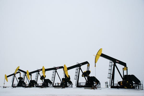 Il boom del fracking sta finendo dopo aver reso gli Stati Uniti il primo produttore di petrolio della storia