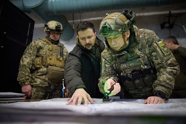 Zelensky rimuove il capo delle forze armate ucraine dopo giorni di proteste