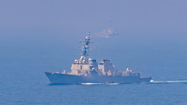 Hormuz resta minato: Trump dice il contrario, ma gli alleati non ci credono