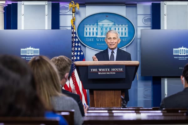 Perché la destra americana è ancora ossessionata da Anthony Fauci