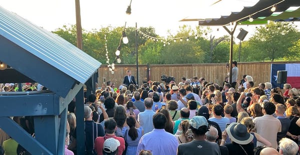 In Texas un ex collaboratore di Cornyn passa con Talarico