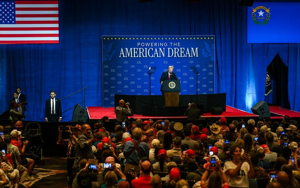 Le promesse economiche di Trump non tornano più