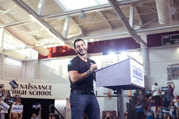 In Michigan il repubblicano Rogers è avanti di quattro punti su El-Sayed