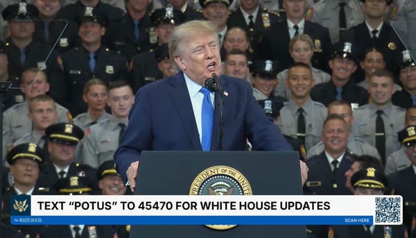 Trump afferma che intende dichiarare lo Stretto di Hormuz territorio degli Stati Uniti