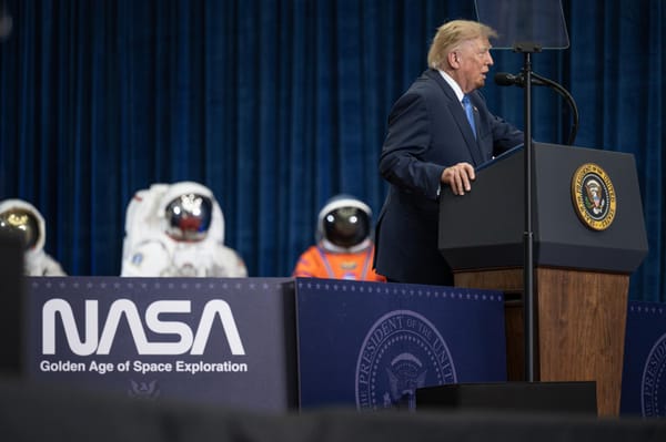 Trump vuole creare la prima accademia spaziale americana