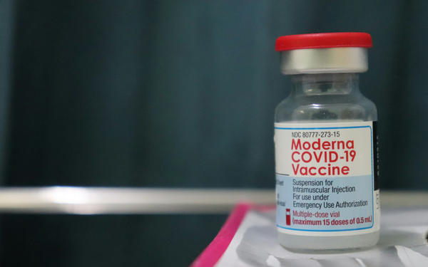 Il vaccino a mRNA di Moderna contro il melanoma supera la prova decisiva