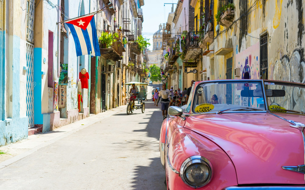 Cuba accelera le riforme economiche sotto la pressione di Trump