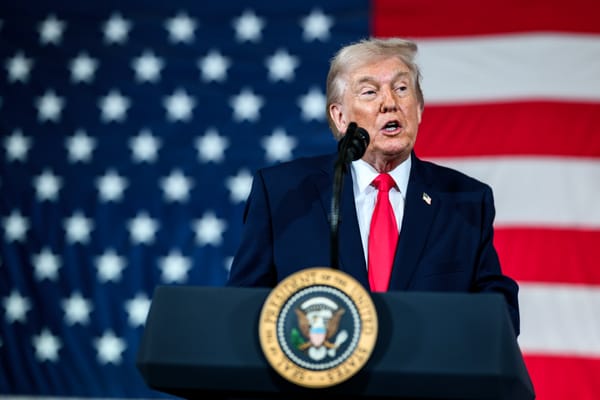 Trump ha promesso comizi in tutti i collegi in bilico, ma non li sta facendo
