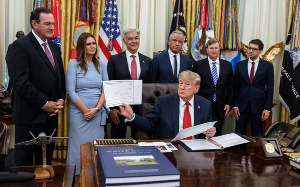 Trump perde la sua aura di invulnerabilità ed a Washington se ne sono ormai resi conto