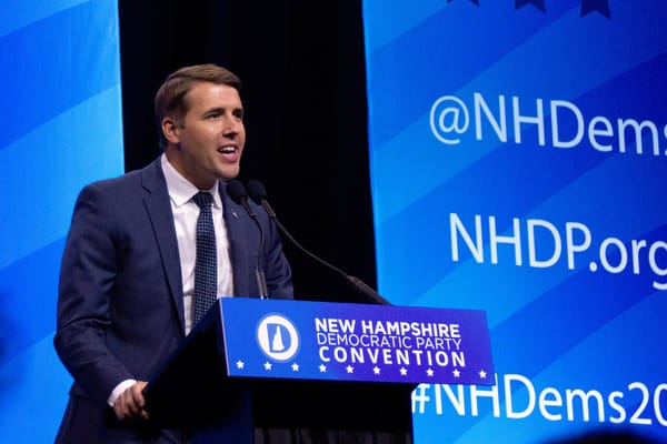 Alla primarie in New Hampshire il candidato favorito è sfidato da sinistra, in Rhode Island il governatore rischia di perdere