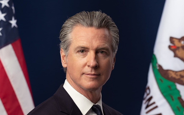 L'inchiesta federale su Newsom si allarga: nel mirino viaggi, donatori e collaboratori