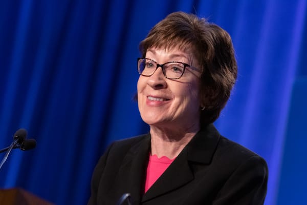 In Maine Susan Collins cerca di non farsi trascinare giù da Trump