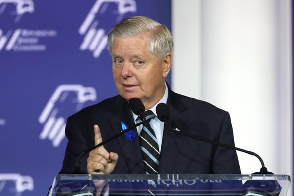 Le colpe dei morti non si ereditano: il caso Lindsey Graham e la politica senza pietà
