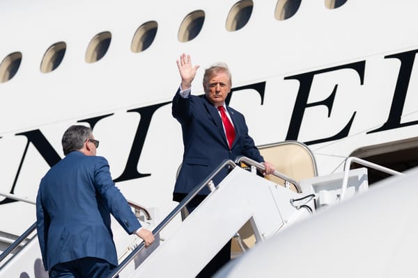 Trump fa campagna negli Stati repubblicani, dove ora anche il suo partito è in difficoltà